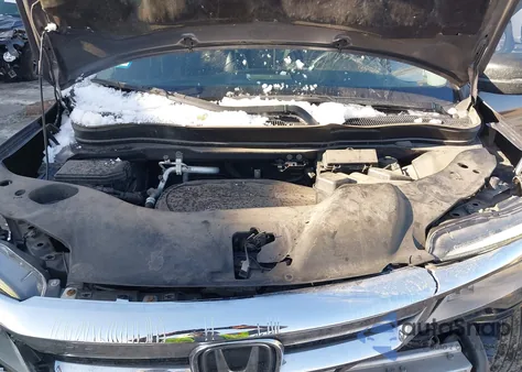 2019 Honda Pilot Touring из США, поврежденный, VIN 5FNYF6H9XKB018470